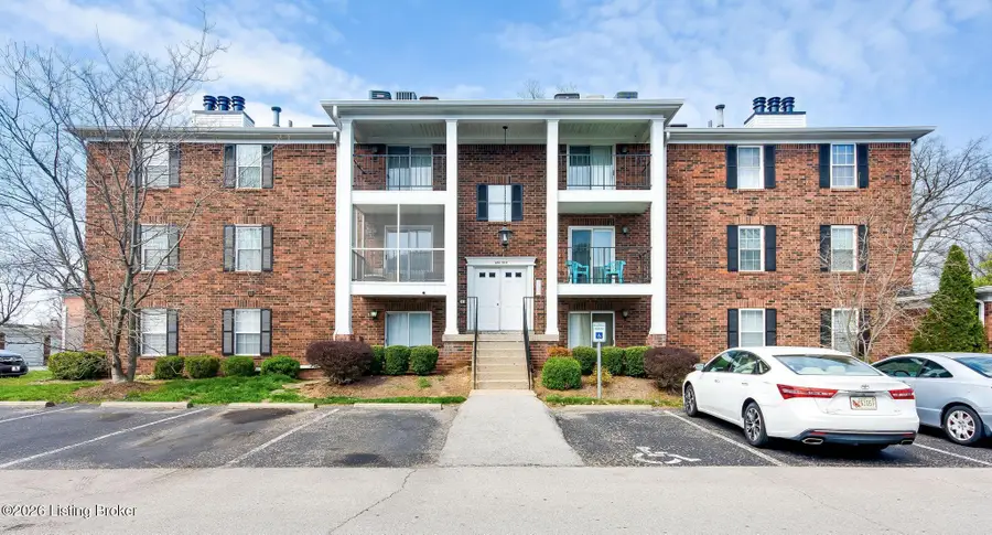 311 Donard Park Ave, Louisville, KY 40218 - #2