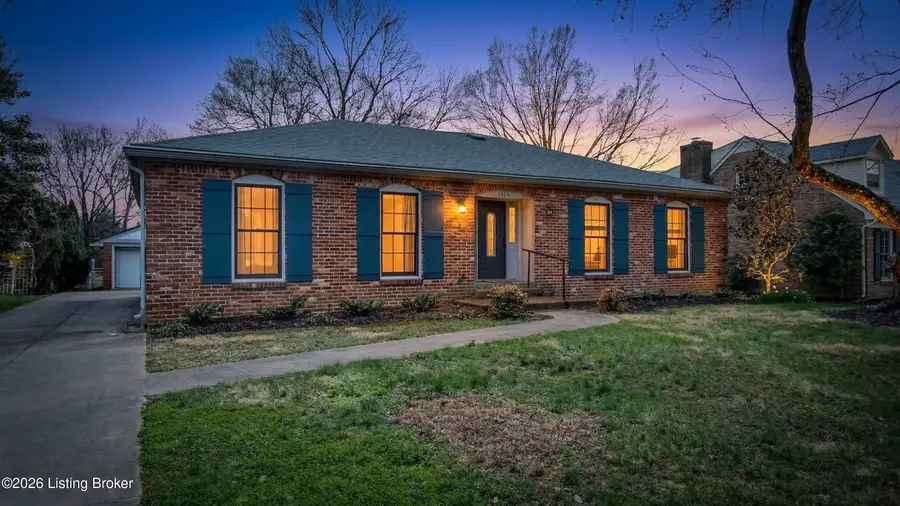 1304 Holsworth Ln, Louisville, KY 40222 - #3