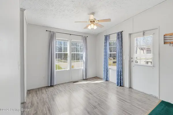 320 Johnnie Pack Rd, Brandenburg, KY 40108