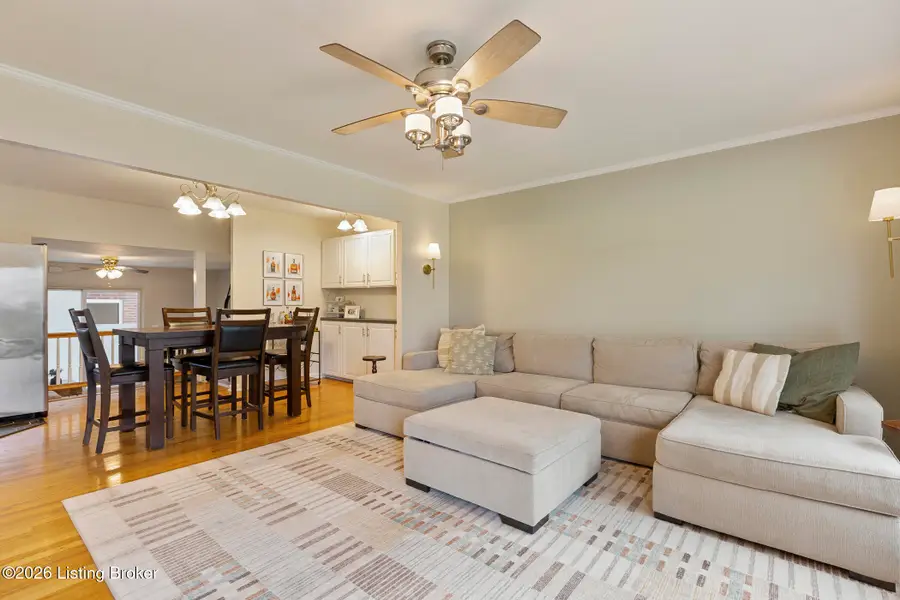 5501 Tealeaf Ct, Louisville, KY 40291 - #2