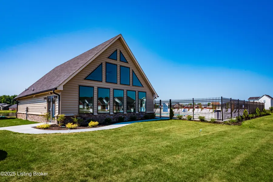 548 Mud Hen Dr, Shepherdsville, KY 40165 - #2