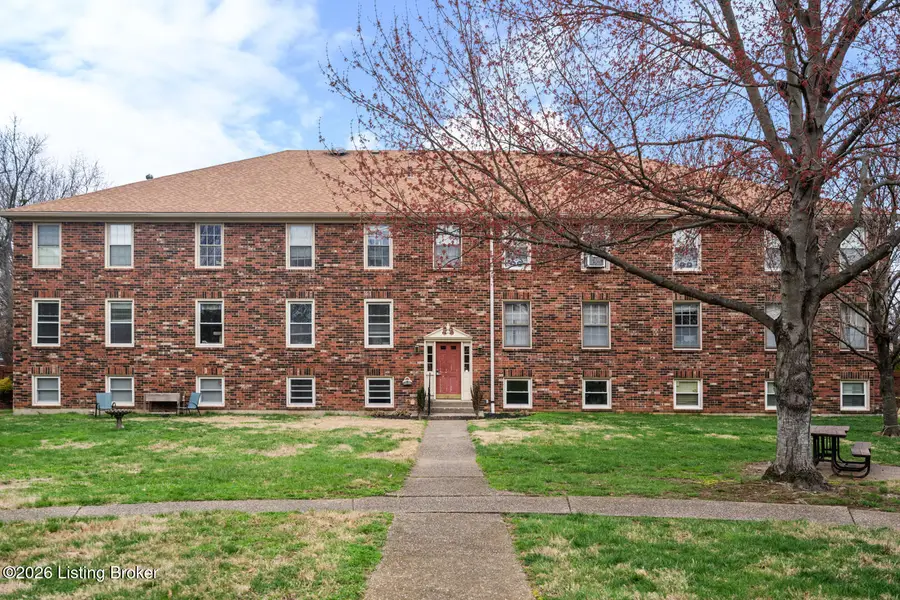 1008 Lake Way #D2, Louisville, KY 40222 - #2