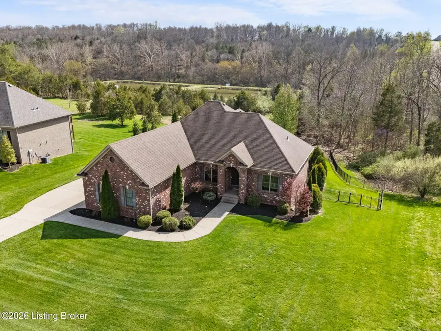 3010 Fallen Wood Ln, La Grange, KY 40031 - #3