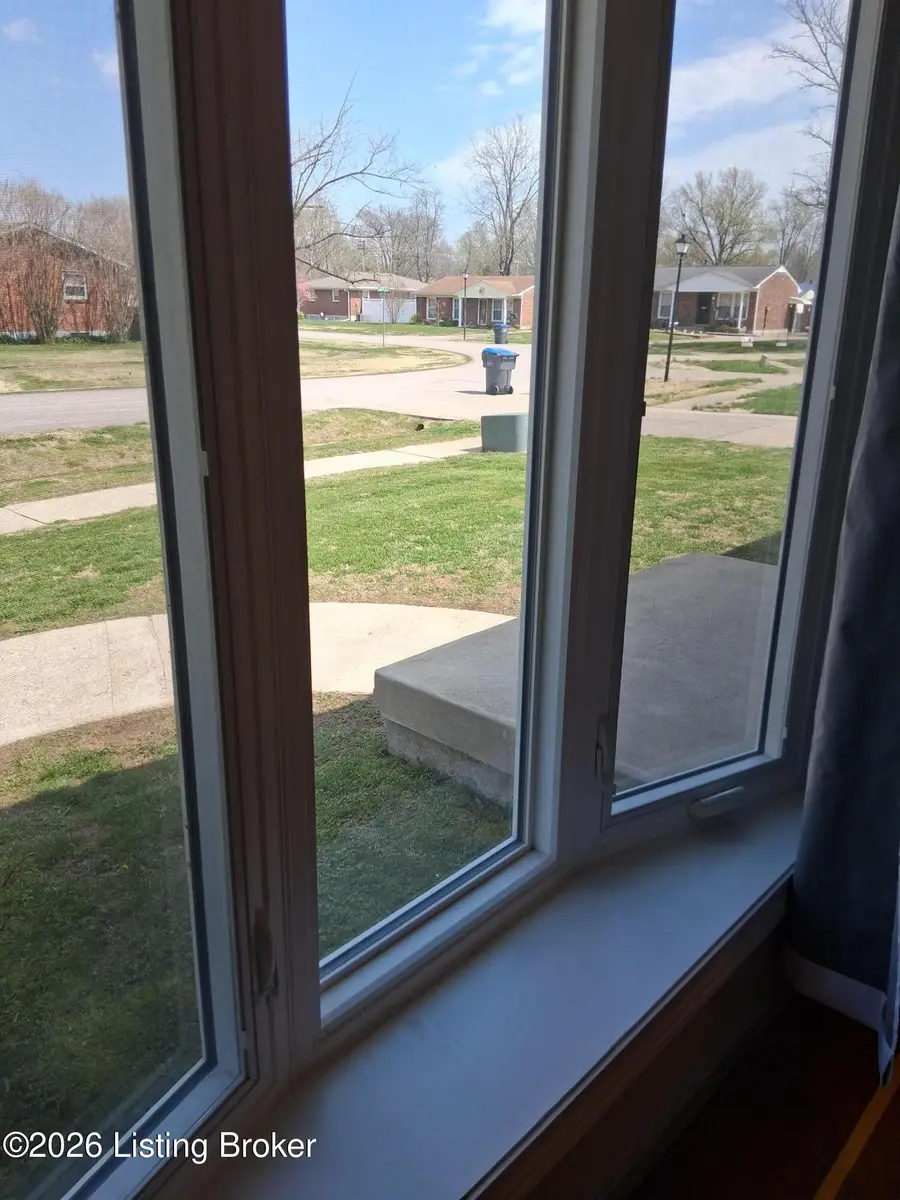 5204 Nettie Way, Louisville, KY 40258 - #3