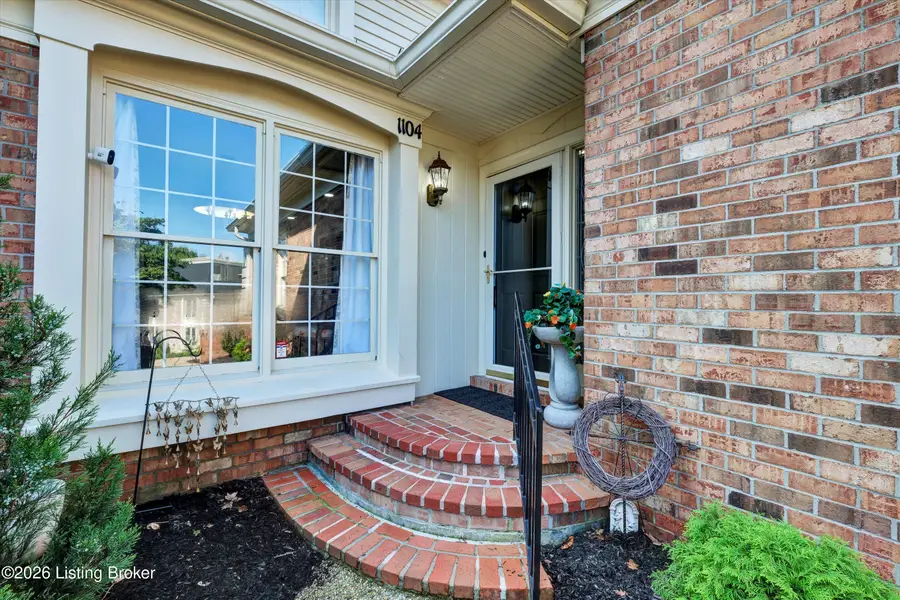 1104 Chamberlain Hill Rd, Louisville, KY 40207 - #2