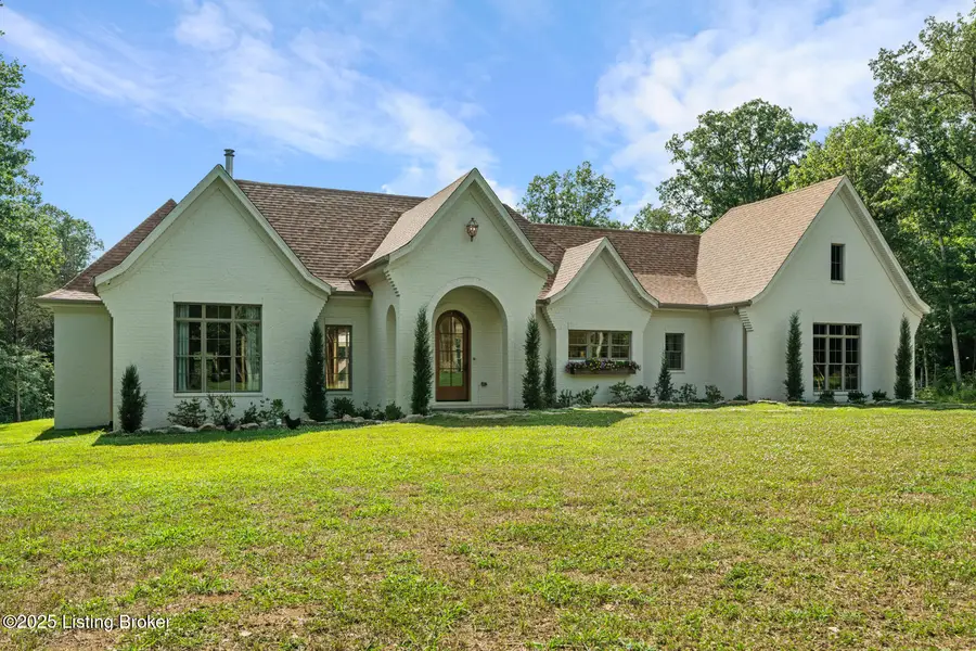 1079 Armstrong Ln, Mount Washington, KY 40047 - #2