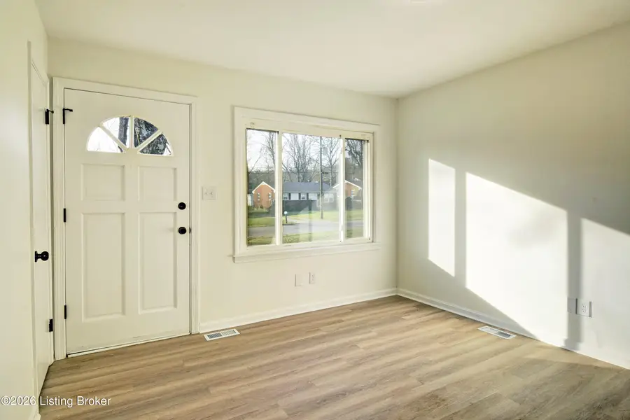 10622 Charlene Dr, Fairdale, KY 40118 - #3