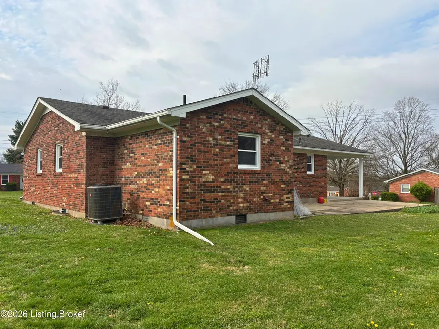 604 Keeneland Dr, Bardstown, KY 40004 - #3