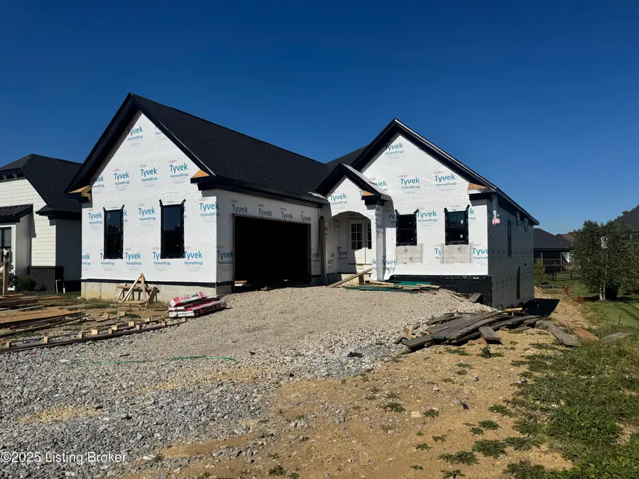 205 Locust Park Pl, Louisville, KY 40245 - #2