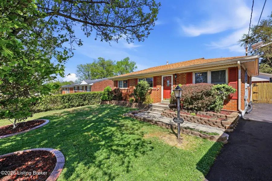 6311 Red Spruce Dr, Louisville, KY 40229 - #2