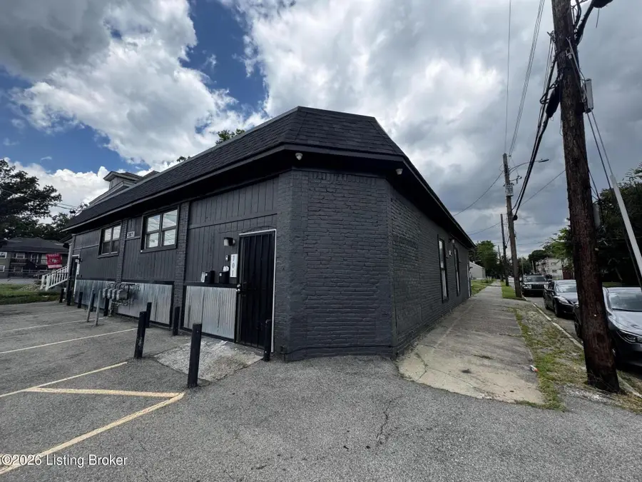 3801 River Park Dr, Louisville, KY 40211 - #2