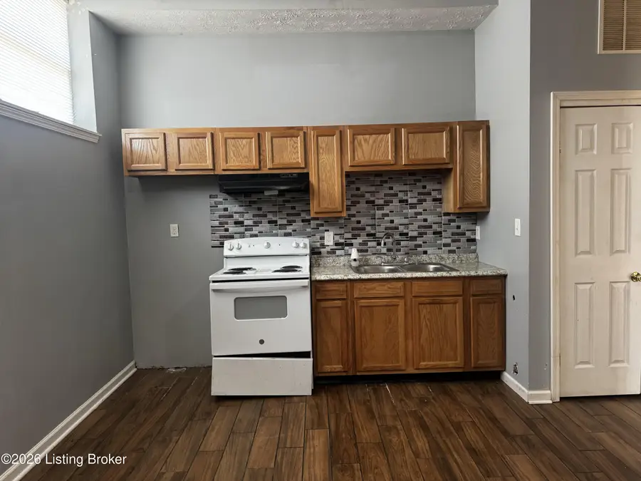 3801 River Park Dr, Louisville, KY 40211 - #3