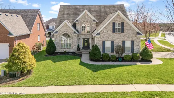 13700 Lake Spring Dr, Louisville, KY 40299