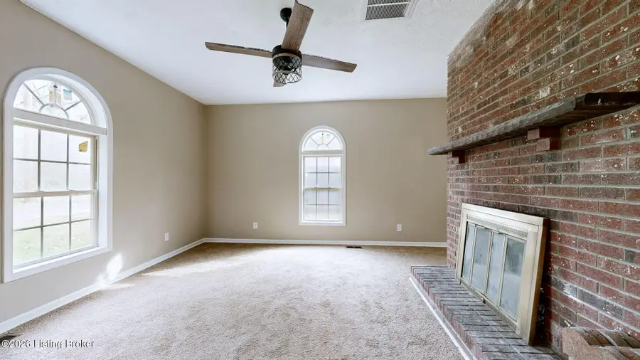 106 Riddle St, Nicholasville, KY 40356 - #3