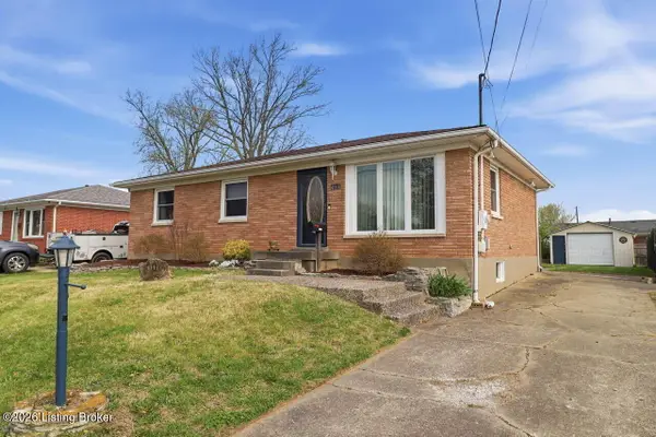 4111 Caven Ct, Louisville, KY 40229