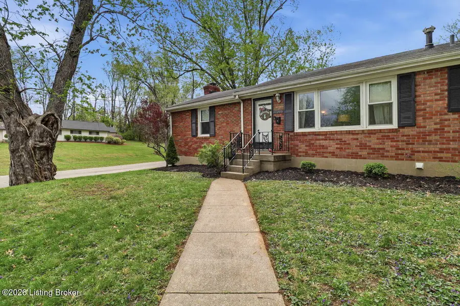 10216 Barkley Dr, Louisville, KY 40299 - #3