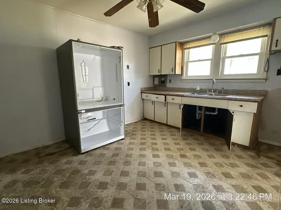 2612 Franklin Ave, Louisville, KY 40216 - #2