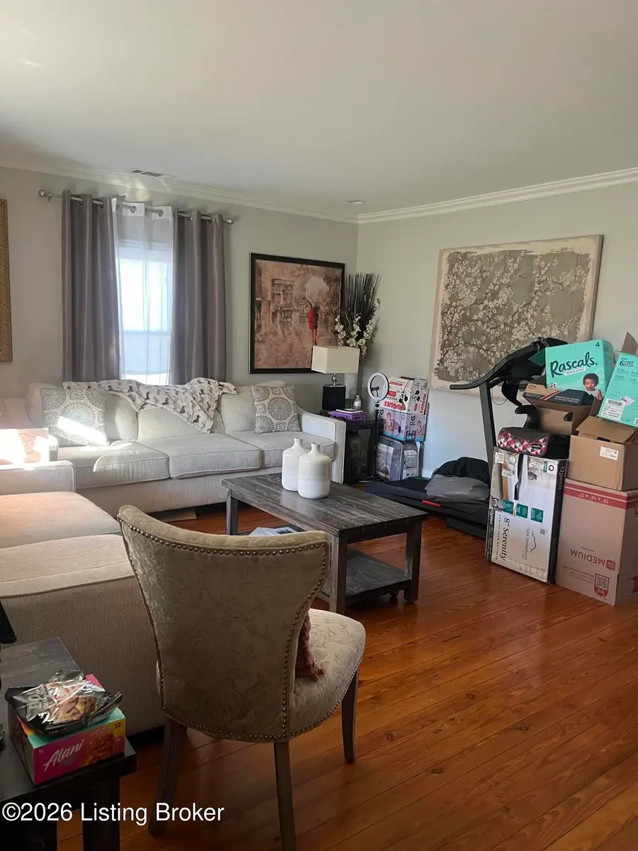 1434 Forest Dr, Louisville, KY 40219 - #2