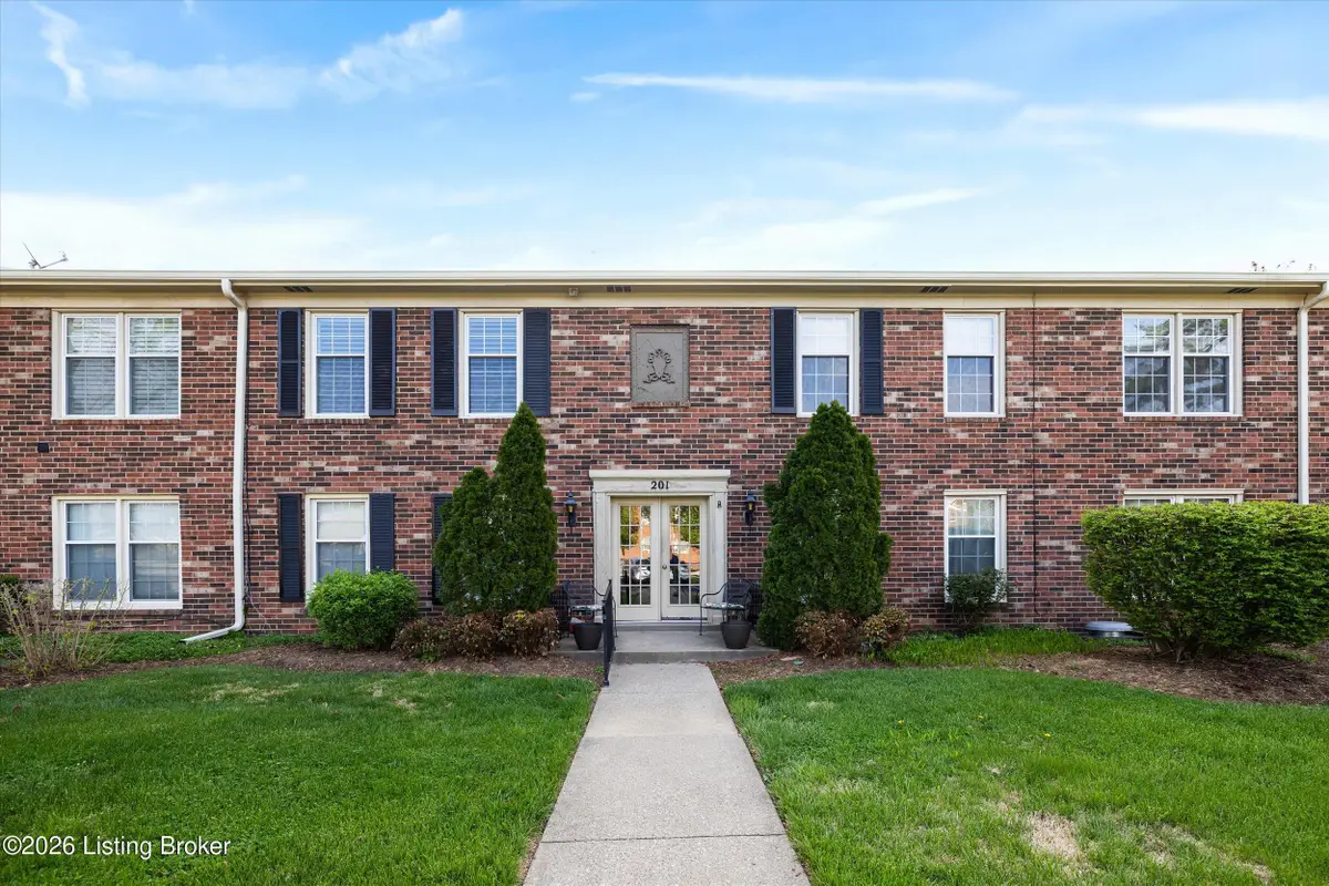 201 Ramsgate Gardens Ct #APT 104, Louisville, KY 40207 - #1
