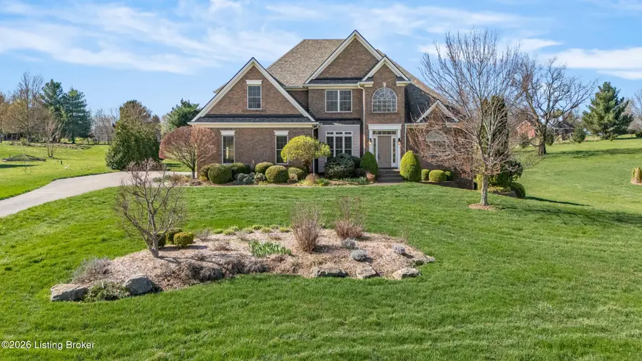 1021 Windsor Dr, Shelbyville, KY 40065 - #3