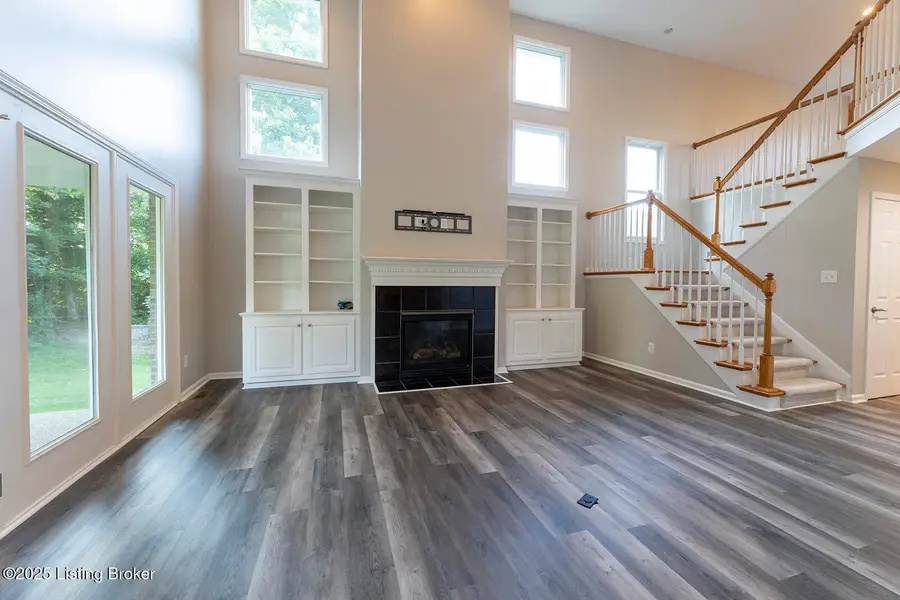15803 Northville Pl, Louisville, KY 40245 - #3