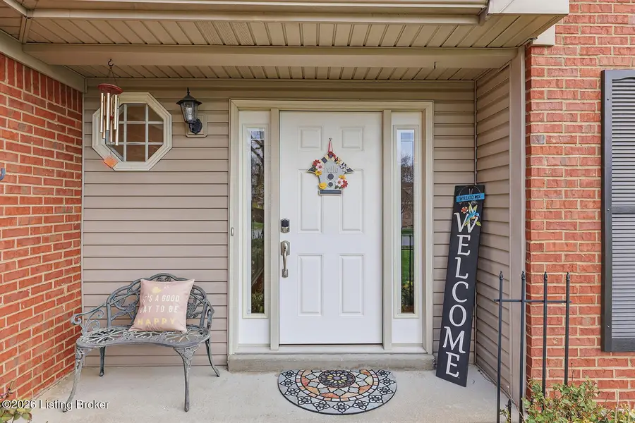 504 Chaucer Dr, Lawrenceburg, KY 40342 - #2