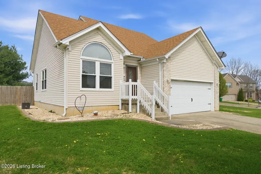 6900 Franklin Farmer Way, Louisville, KY 40229 - #2