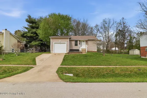 935 Austin Dr, Radcliff, KY 40160