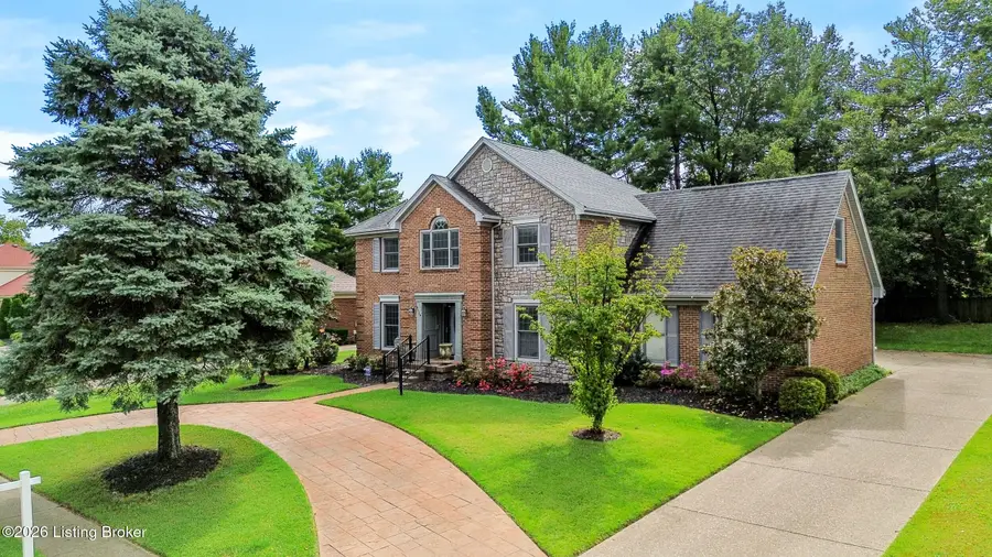 9104 Linn Station Rd, Louisville, KY 40222 - #2