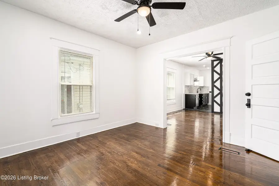 1448 Catalpa St, Louisville, KY 40211 - #3