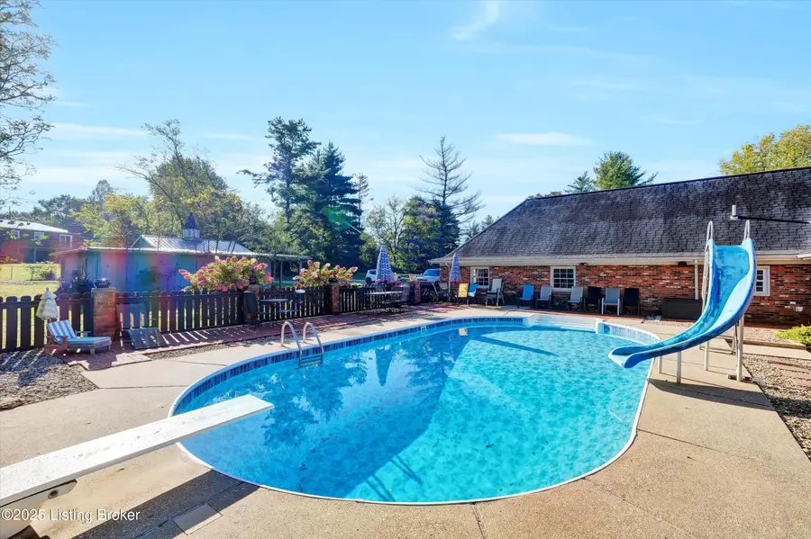 11605 Brentlinger Ln, Louisville, KY 40291 - #2