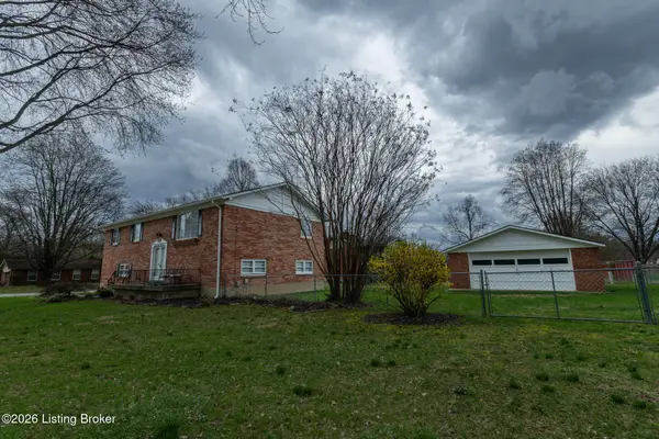 2700 Stephan Rd, Louisville, KY 40214