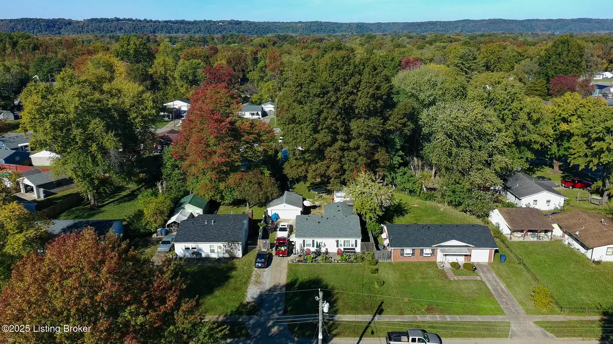 10008 Donau Ln, Louisville, KY 40272 - #1