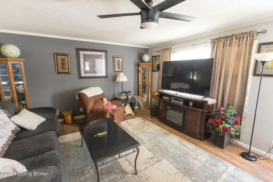 10008 Donau Ln, Louisville, KY 40272 - #3