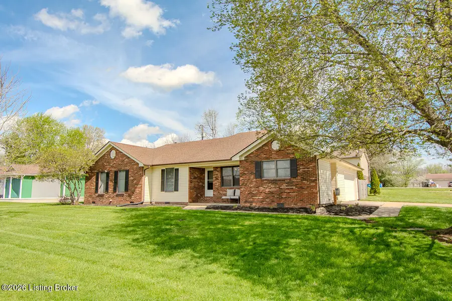 309 Vail Dr, Lawrenceburg, KY 40342 - #2