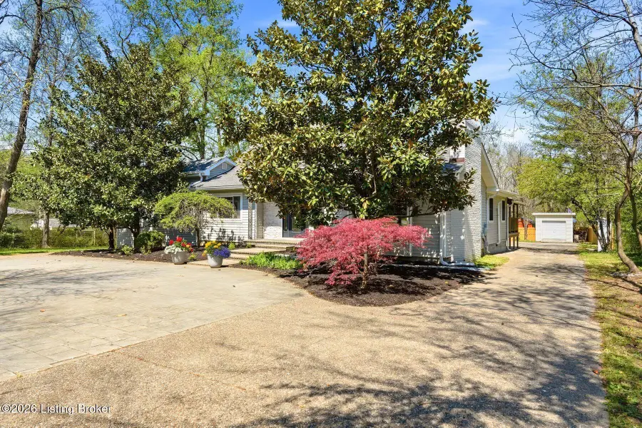 11805 Cedardale Rd, Anchorage, KY 40223 - #2