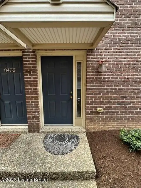 8400 Grand Trevi Dr, Louisville, KY 40228 - #2