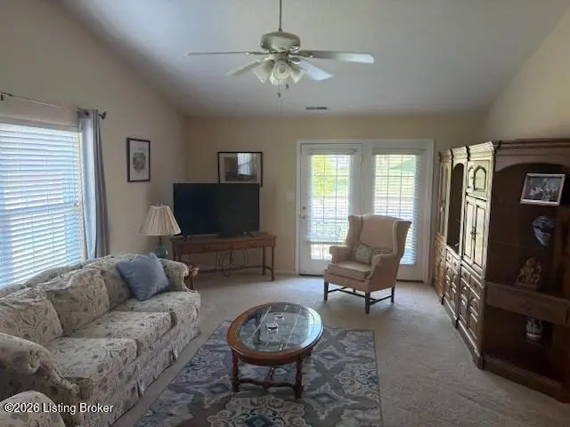 7607 Autumn Pointe Dr, Louisville, KY 40214 - #1