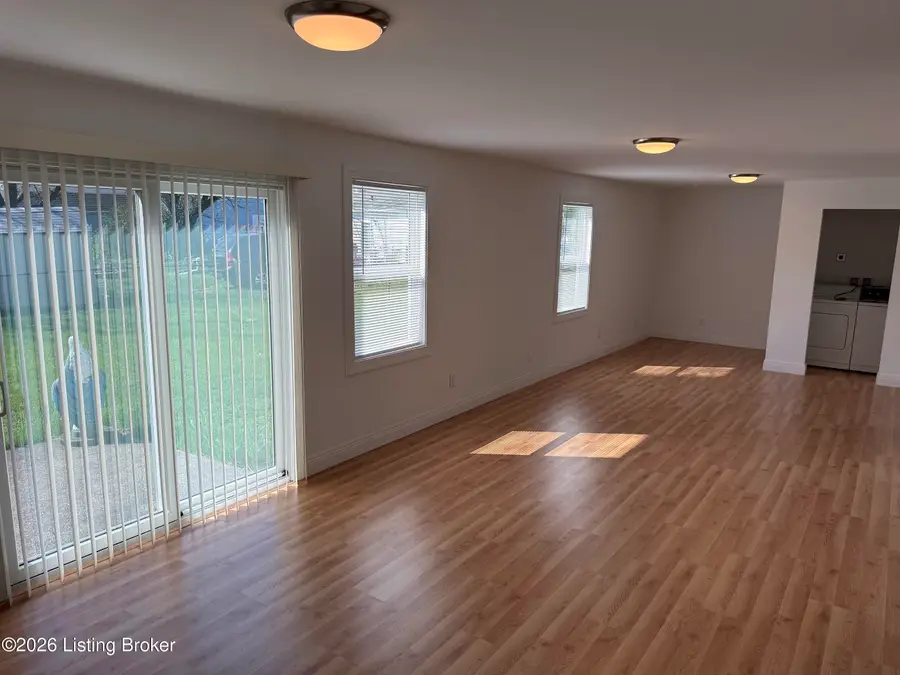 6004 Loretta St, Louisville, KY 40213 - #2