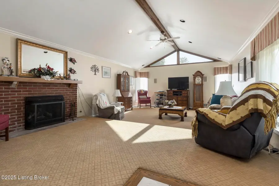 3127 Hartlage Ct, Louisville, KY 40216 - #3