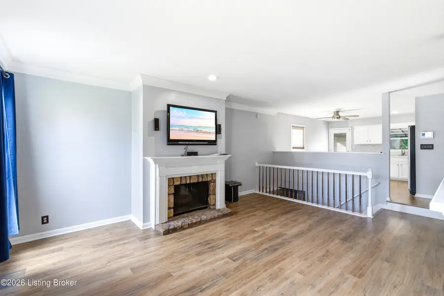 11604 Kings Ln, Louisville, KY 40243 - #3