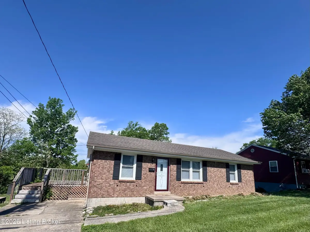 210 Rizer Ave, Springfield, KY 40069 - #1