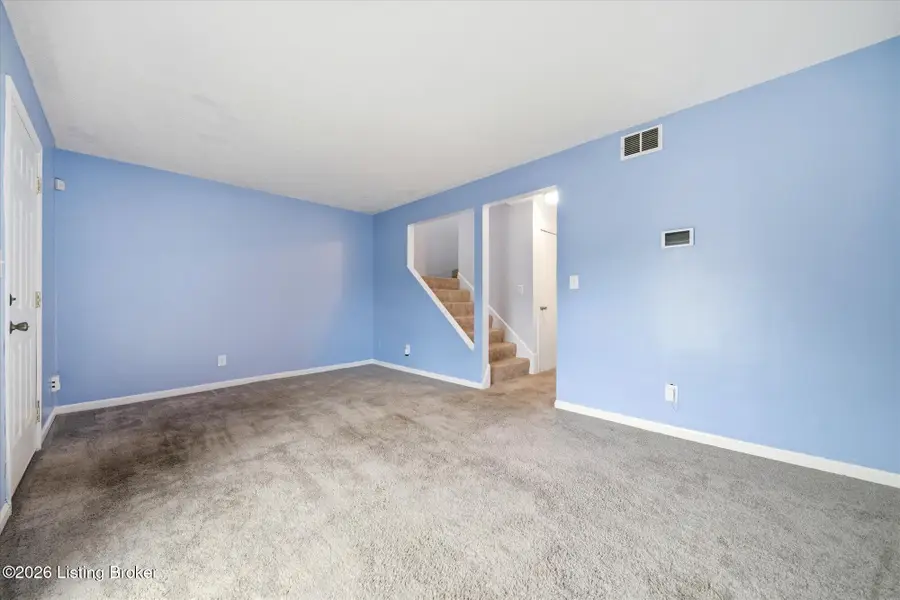 9502 Cedar Lake Dr, Louisville, KY 40291 - #2