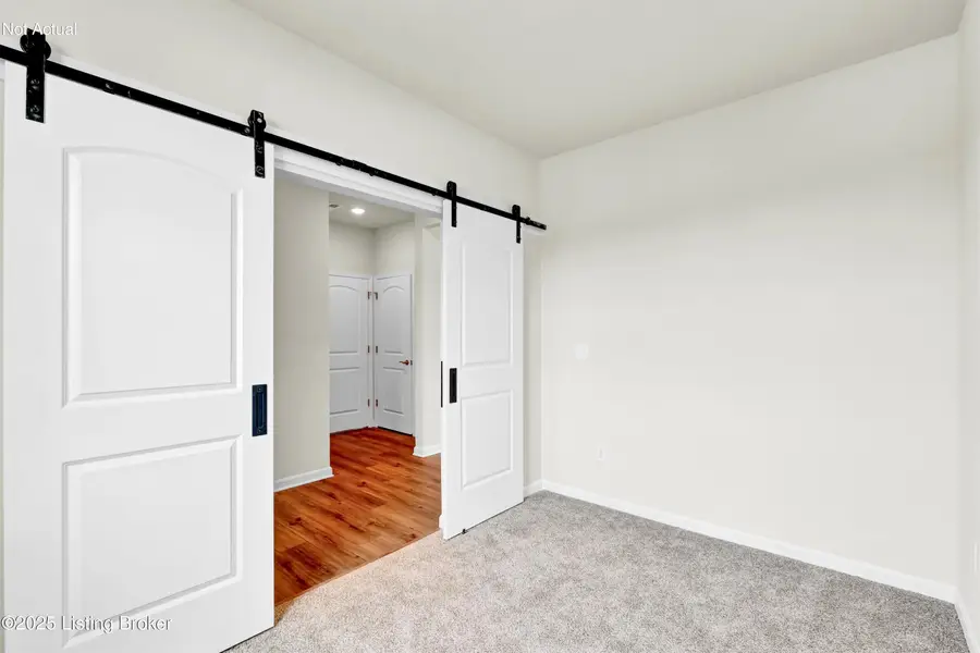 8800 Amaranth Dr, Louisville, KY 40291 - #3