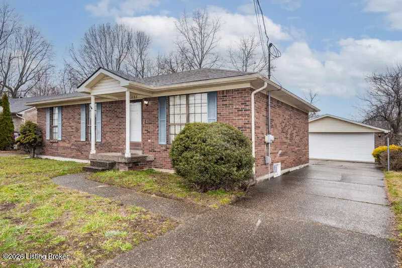 5935 Midnight Ln, Louisville, KY 40229 - #2