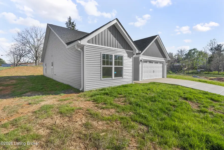 8 Wilma Ave, Radcliff, KY 40160 - #3