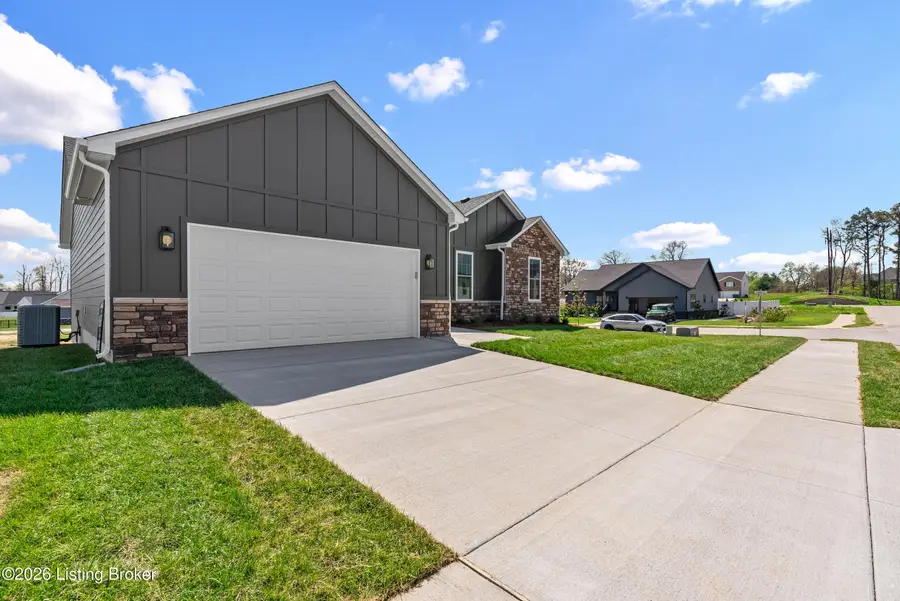 504 Ashwood Ave, Elizabethtown, KY 42701 - #2