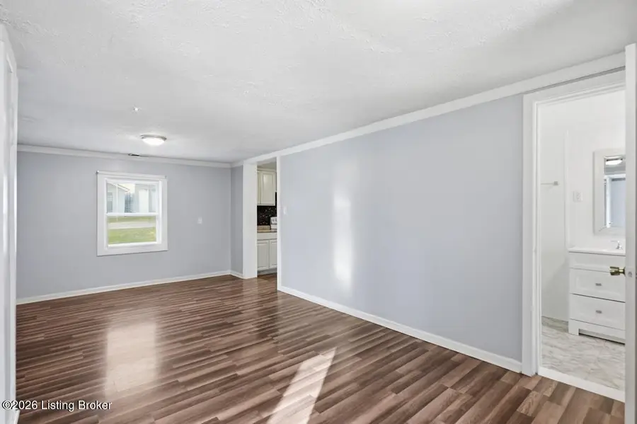 3011 Blevins Gap Rd, Louisville, KY 40272 - #3