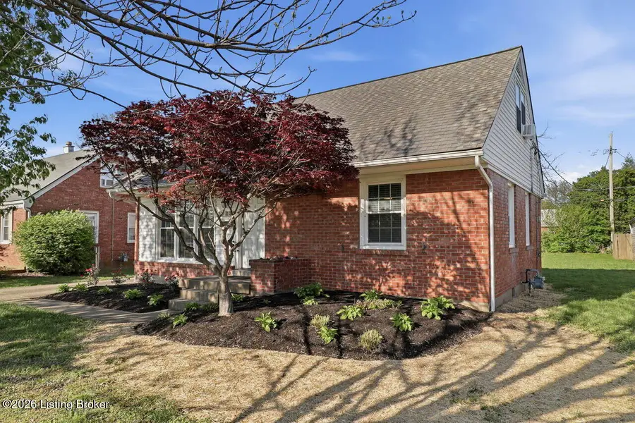 2923 Yorkshire Blvd, Louisville, KY 40220 - #3