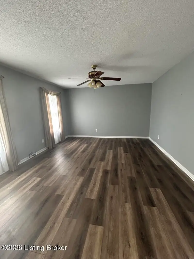 140 Cecilianna Dr, Elizabethtown, KY 42701 - #2